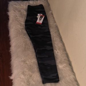 NWT Tuff Athletics Leggings